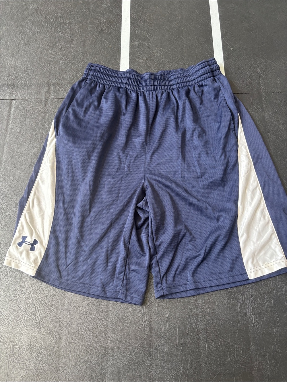 Under Armour Men’s Navy Blue Athletic Shorts with White Side Panels - Picture 1 of 3